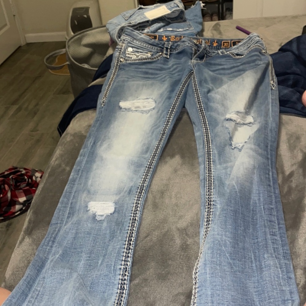 Rock revivals good condition